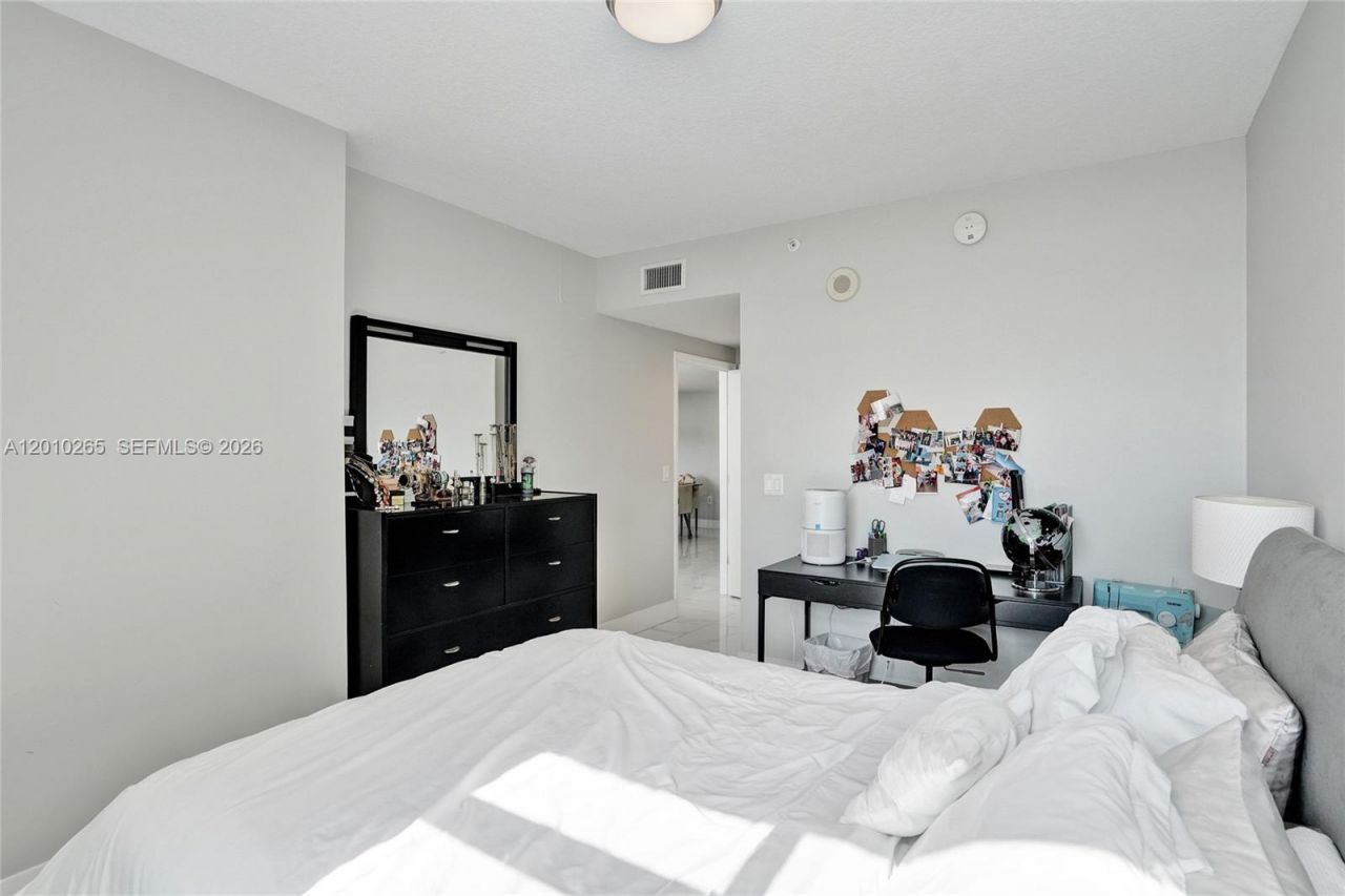 1250 S Miami Ave , Unit 2103, Miami, FL 33130 Photo