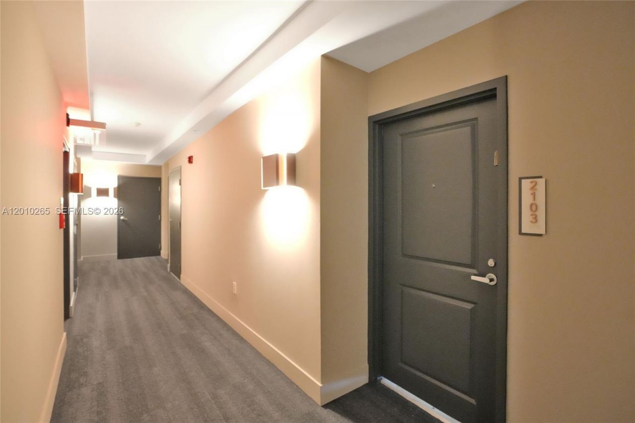 1250 S Miami Ave , Unit 2103, Miami, FL 33130 Photo