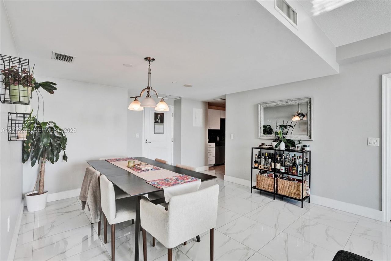1250 S Miami Ave , Unit 2103, Miami, FL 33130 Photo