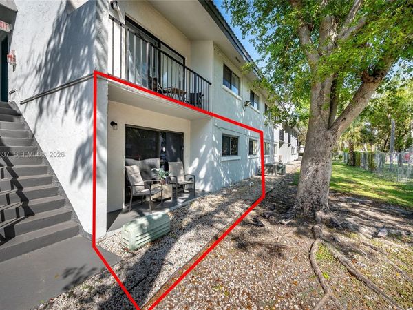 7095 NW 179th St , Unit 110, Hialeah, FL 33015
