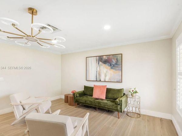 913 Lighthouse Dr , North Palm Beach, FL 33408