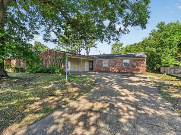 3445 POWERS RD, Memphis, TN 38128