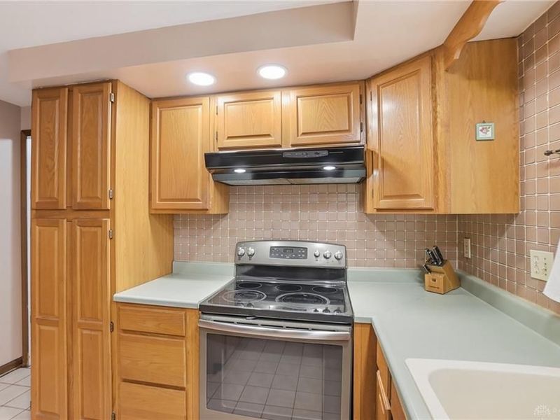 2193 Regent Park Drive, Bellbrook, OH 45305 Photo 14