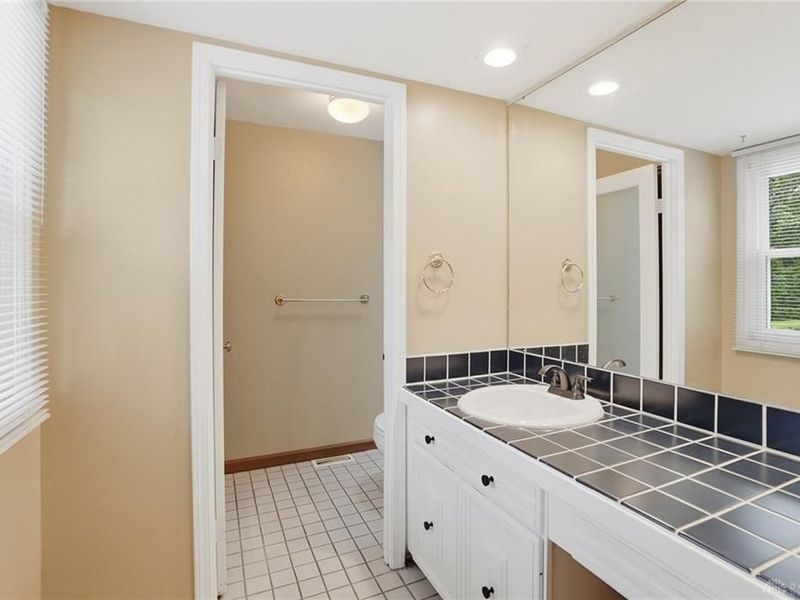 2193 Regent Park Drive, Bellbrook, OH 45305 Photo 18