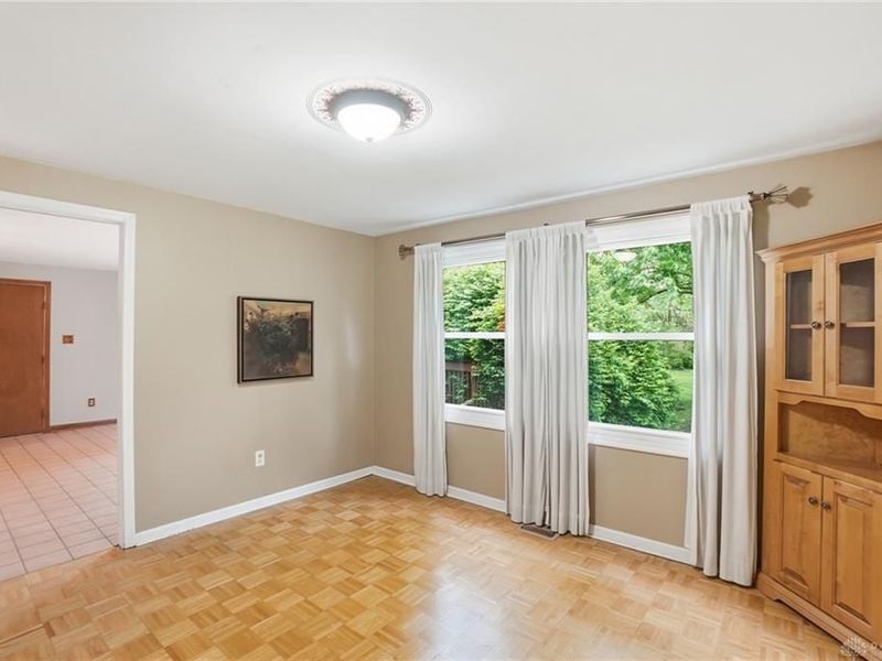 2193 Regent Park Drive, Bellbrook, OH 45305 Photo 7