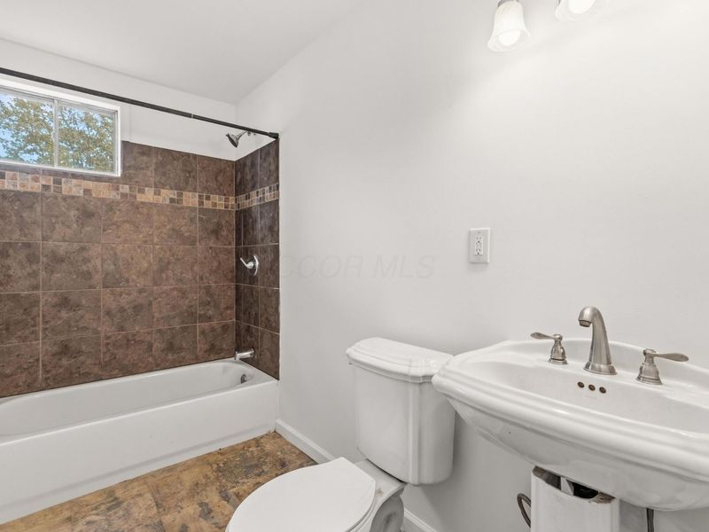 1510 Matthias Drive , Columbus, OH 43224 Photo 12