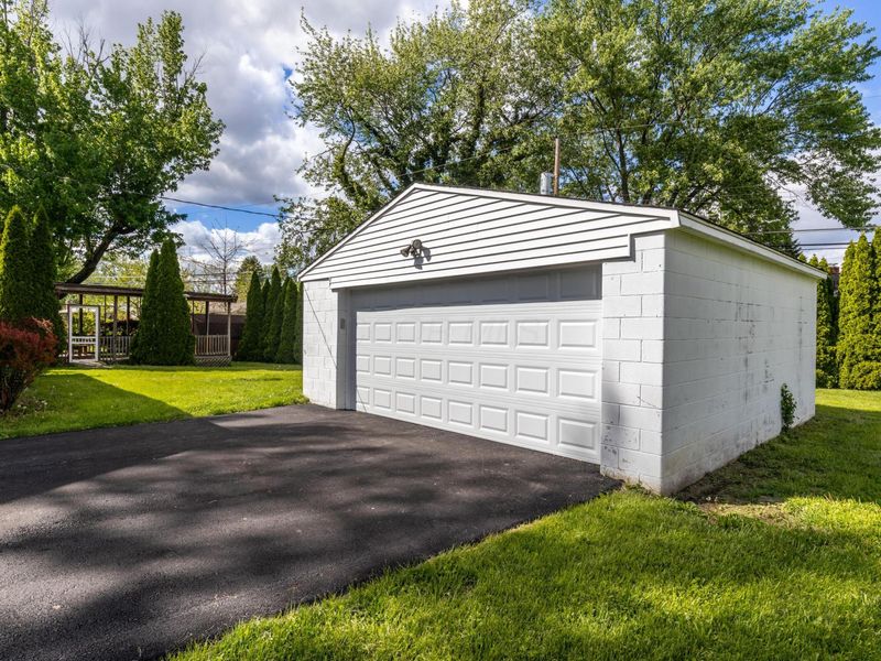 1510 Matthias Drive , Columbus, OH 43224 Photo 14