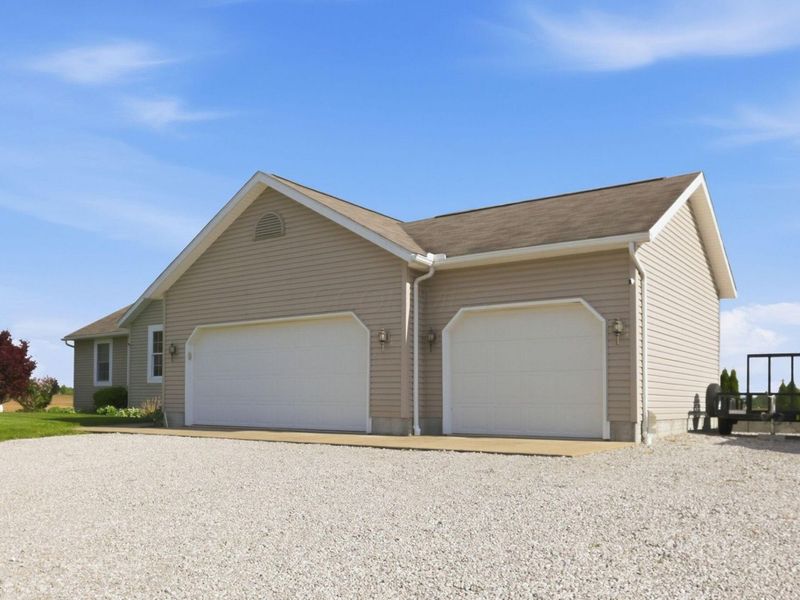 1430 Eckard Road, Centerburg, OH 43011 Photo 3