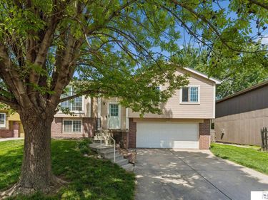 14664 Meredith Avenue, Omaha, NE 68116