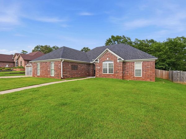 4110 Stoneybrook Drive, Bryant, AR 72022