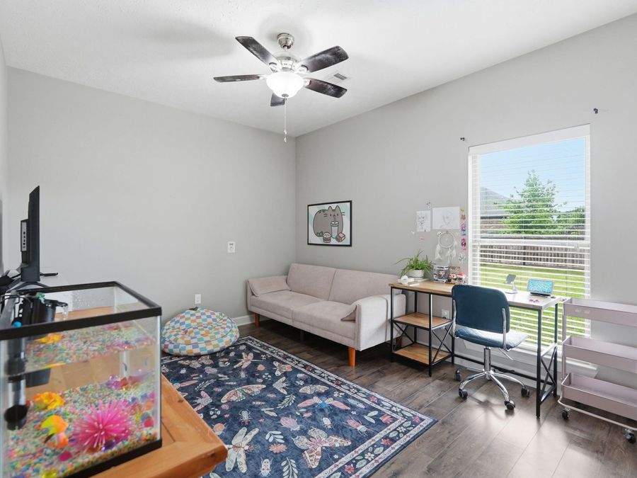 Property Image 37