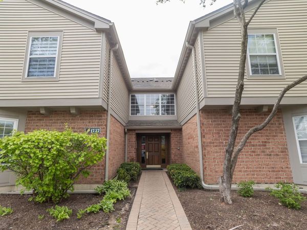 1757 Eastwood Court , Unit 1, Schaumburg, IL 60195