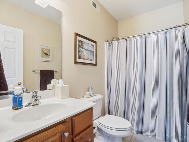 1324 Wexford Lane, Cincinnati, OH 45233 Photo 26