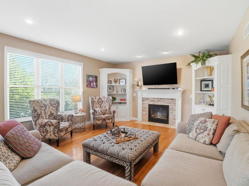 1324 Wexford Lane, Cincinnati, OH 45233 Photo 4