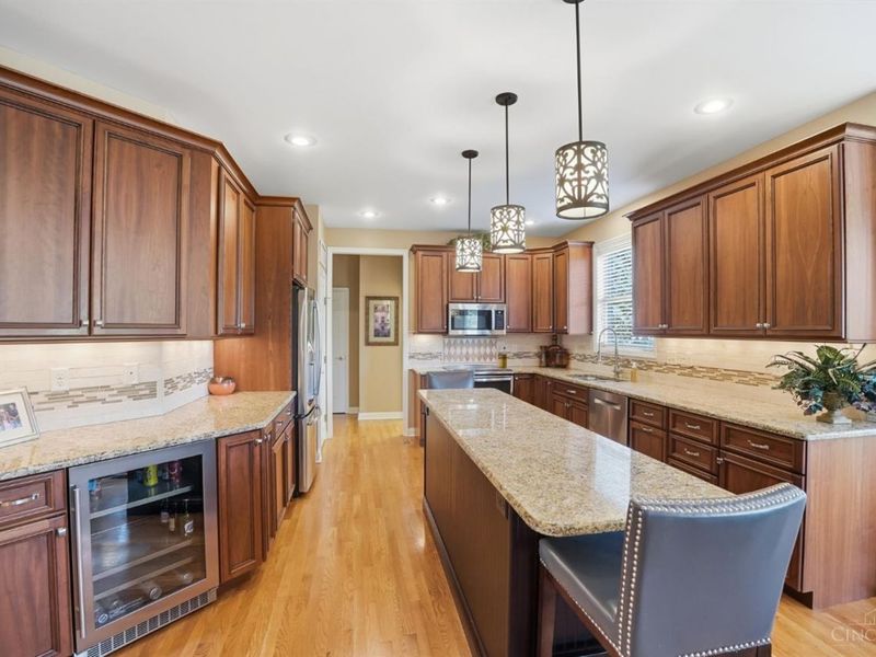 1324 Wexford Lane, Cincinnati, OH 45233 Photo 7