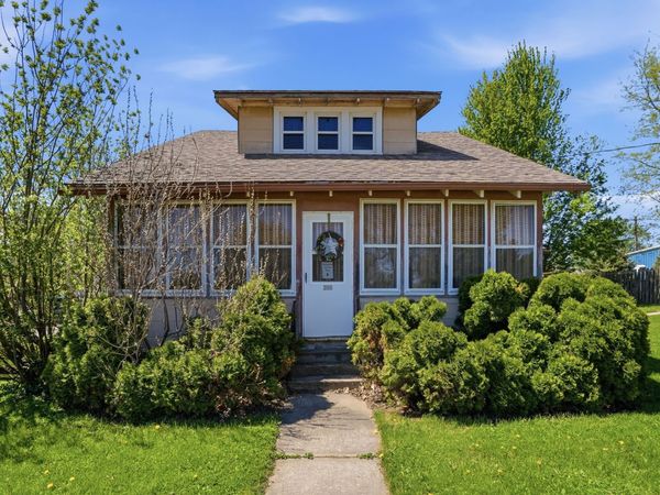 200 Sycamore Avenue, Garrison, IA 52229