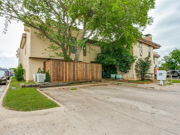 713 Harbour Town Drive, Unit 1, Lake Dallas, TX 75065