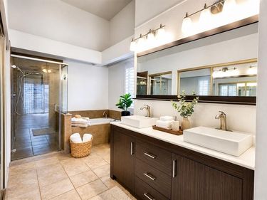 18040 Midway Road, Unit 127, Dallas, TX 75287
