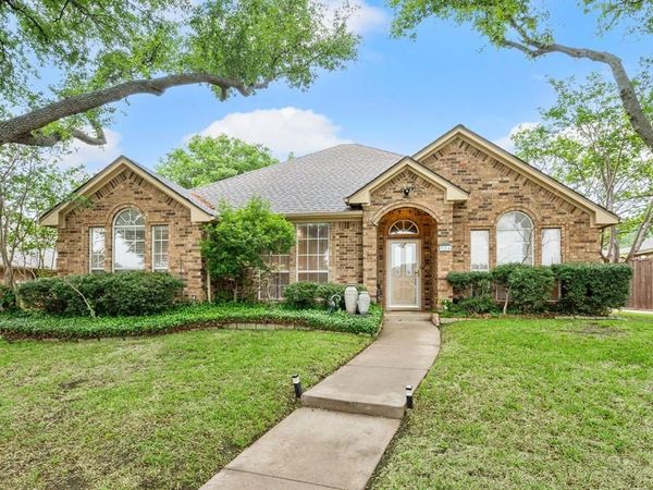 924 Hardie Street, Hurst, TX 76053
