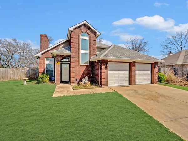 4212 Maryanne Place, Haltom City, TX 76137
