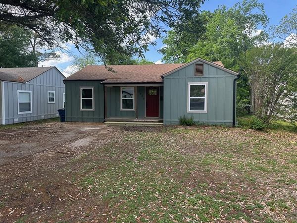 1606 Cherry Avenue, Corsicana, TX 75110