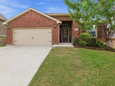 10809 Valor Trail, Fort Worth, TX 76108