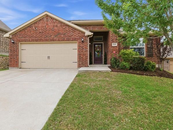 10809 Valor Trail, Fort Worth, TX 76108