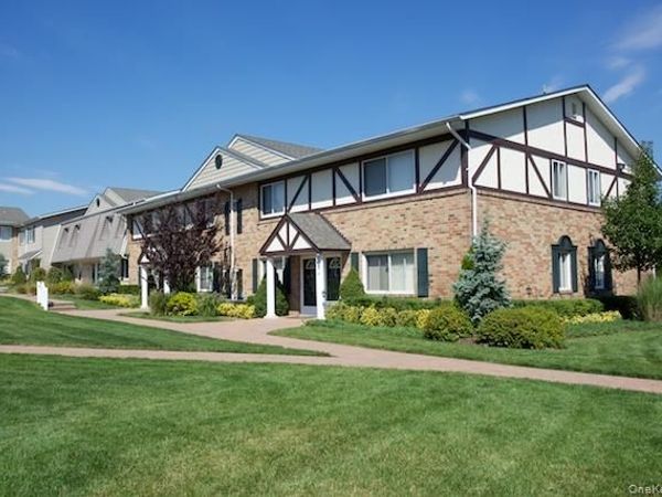 97 Moonlight Walk , Unit 97, Holbrook, NY 11741