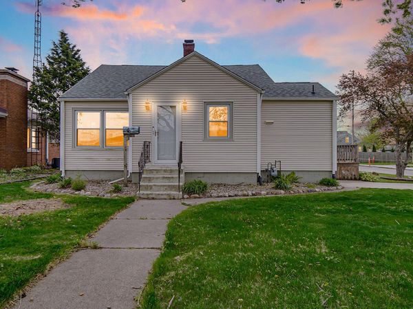 709 F Street , La Porte, IN 46350