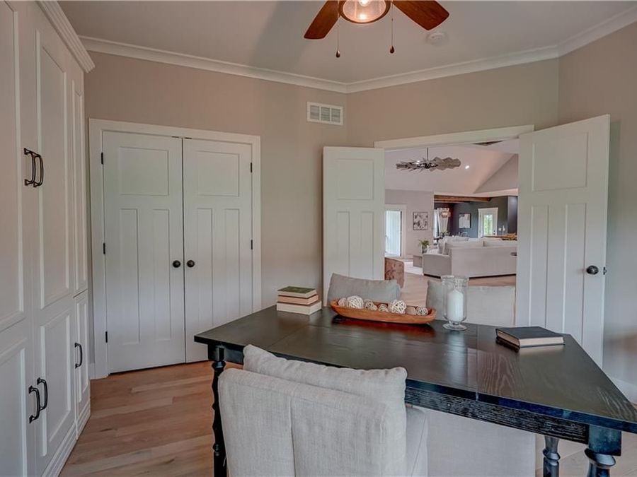 Property Image 43