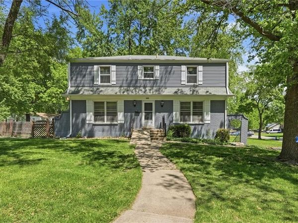 13223 Park Lane, Grandview, MO 64030