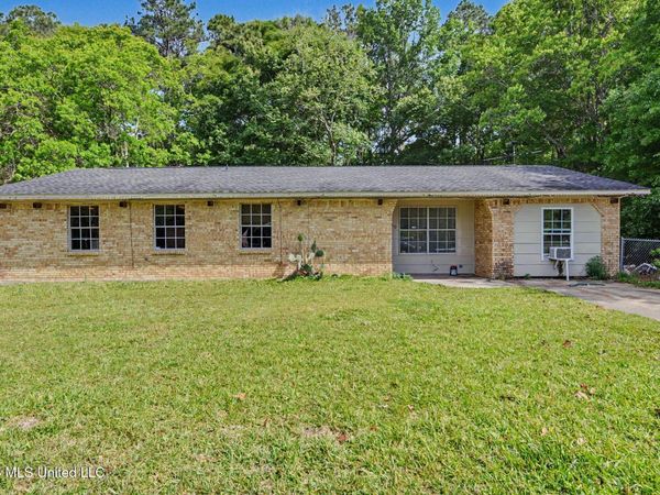 1800 Timber Lane Road, Gautier, MS 39553