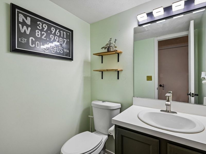 569 Meadows Boulevard, Pickerington, OH 43147 Photo 16