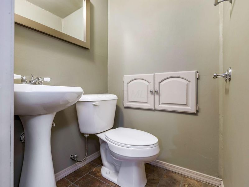6076 Batavia Road, Westerville, OH 43081 Photo 32