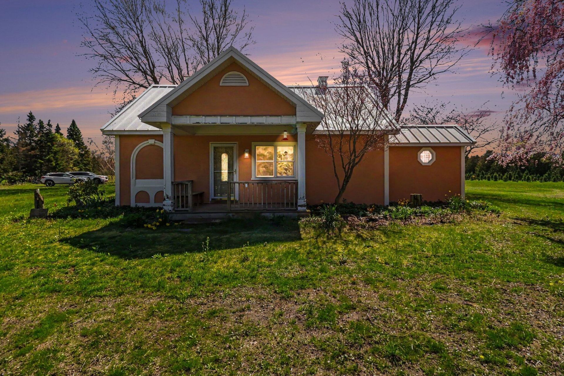 2707 W Hansen Road, Ludington, MI 49431 Main Photo