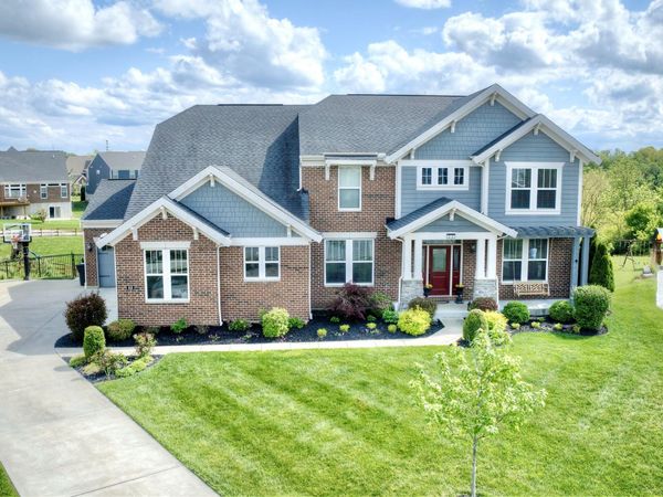 818 Carrieview Drive, Crescent Springs, KY 41017