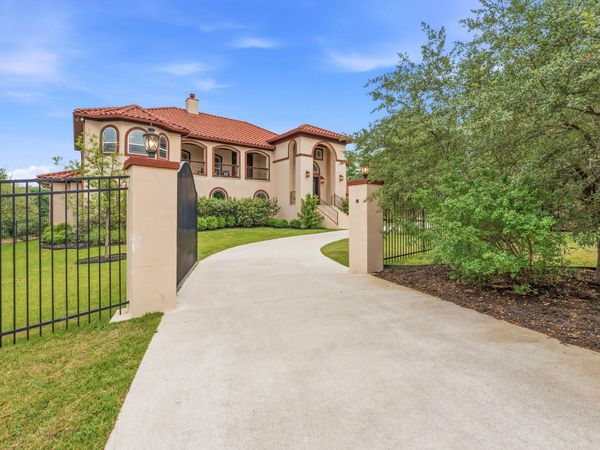 427 Bella Montagna CIR , Austin, TX 78734