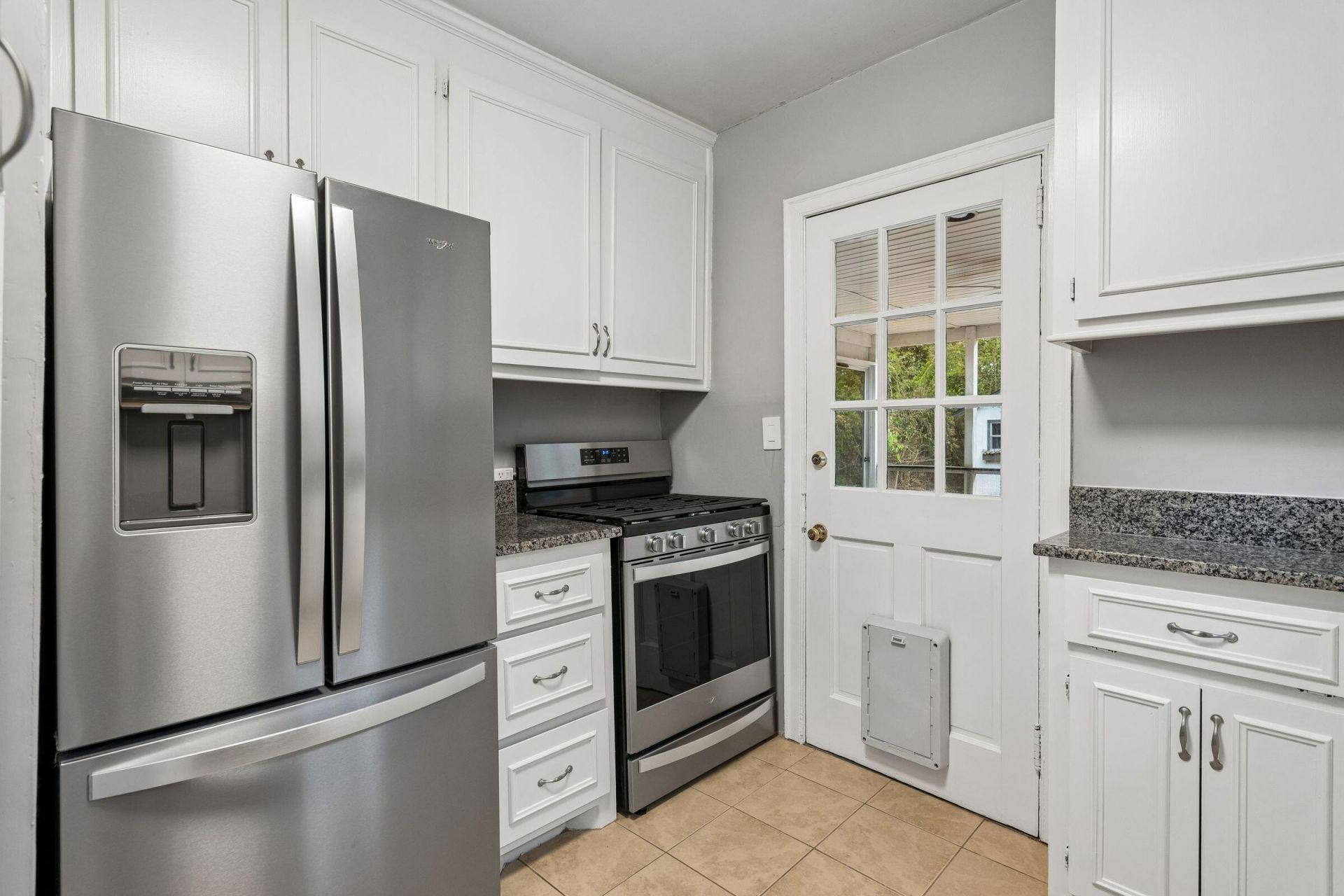 2 Sothel Avenue Photo 10