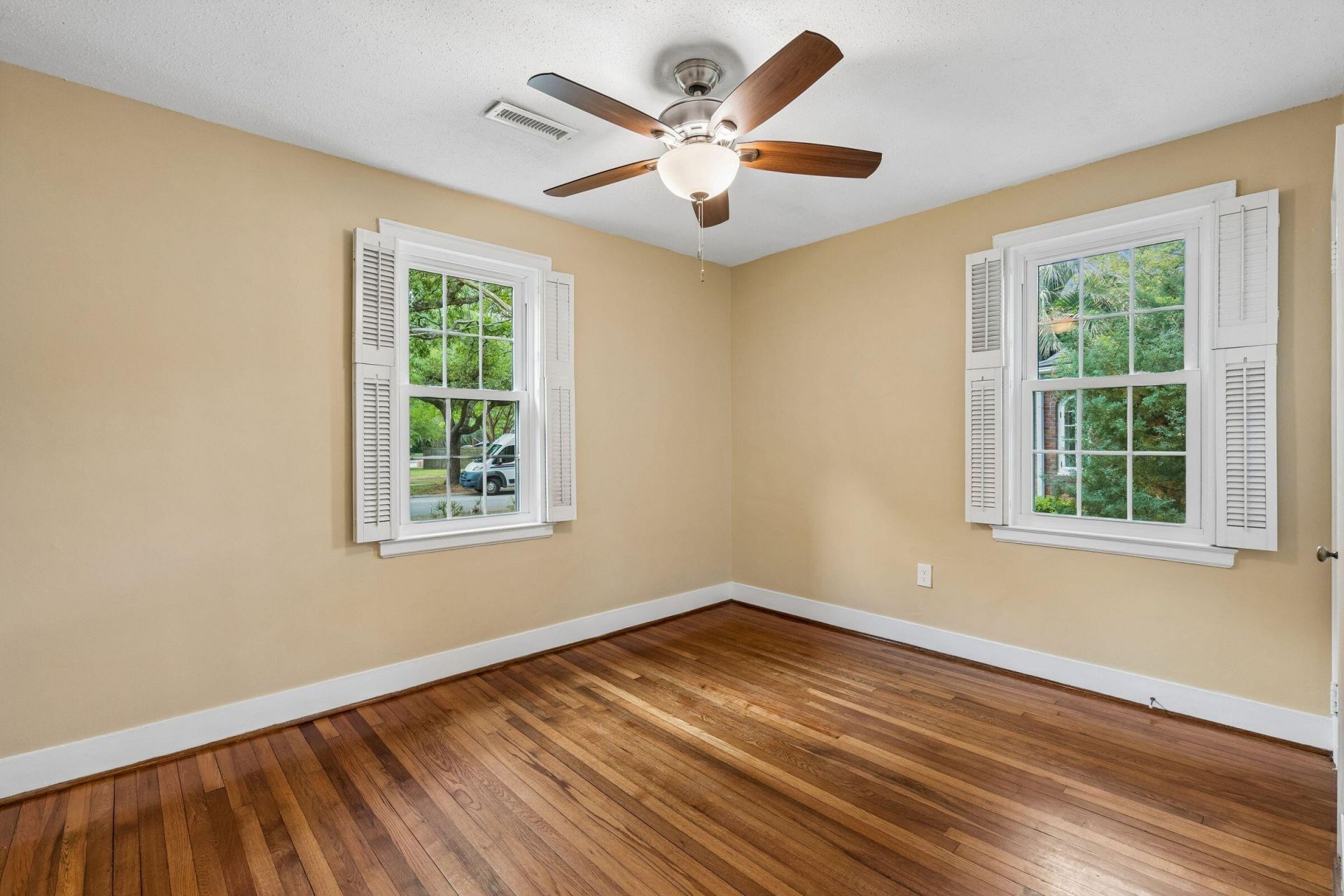 2 Sothel Avenue Photo 14