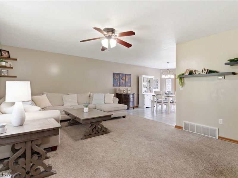 313 Glenview Avenue , Dover, OH 44622 Photo 10