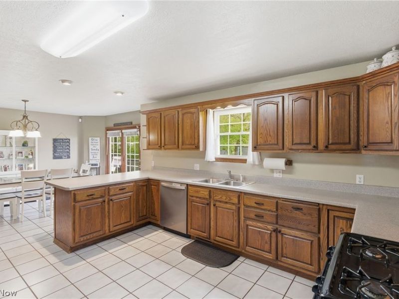 313 Glenview Avenue , Dover, OH 44622 Photo 16