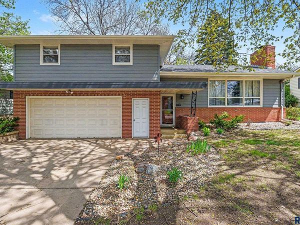 2508 W 31st St, Sioux Falls, SD 57105