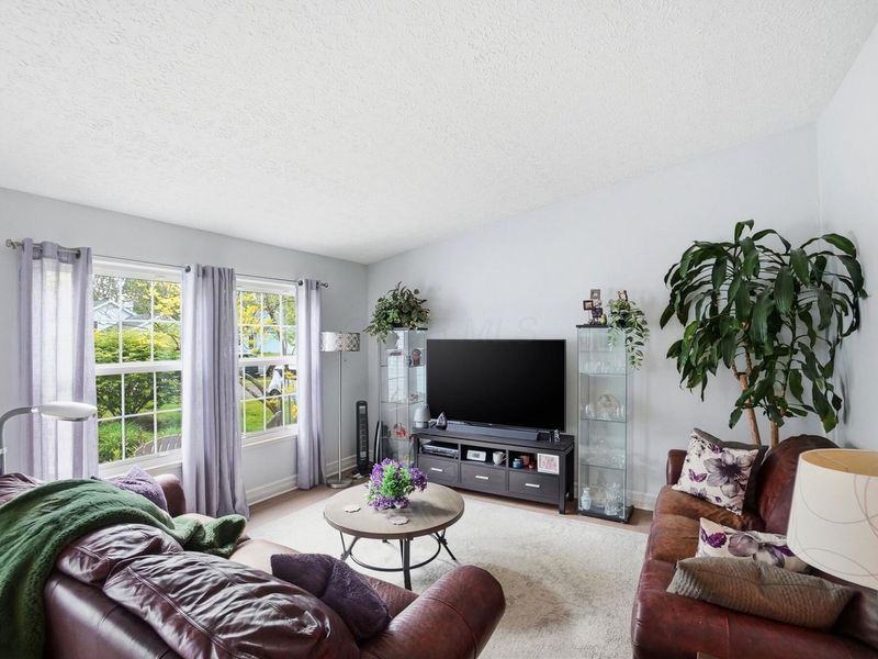 4761 Leybourne Drive, Hilliard, OH 43026 Photo 6
