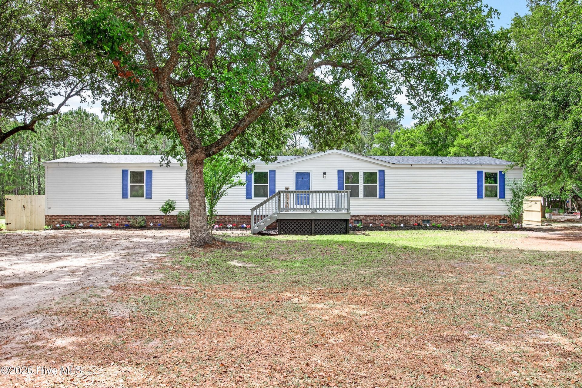 335 Queens Haven Road, Hubert, NC 28539 Main Photo