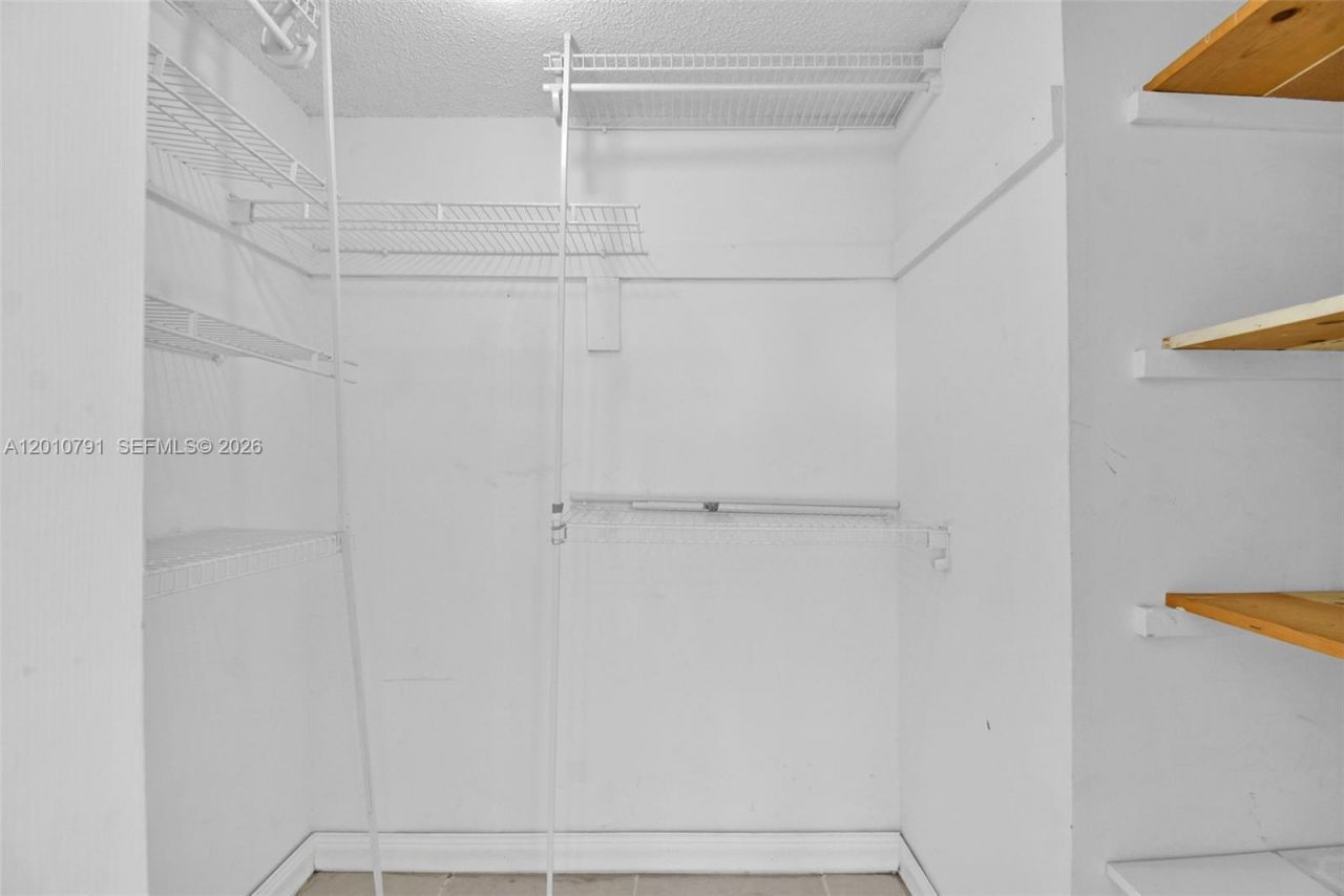 618 Euclid Ave , Unit 303, Miami Beach, FL 33139 Photo