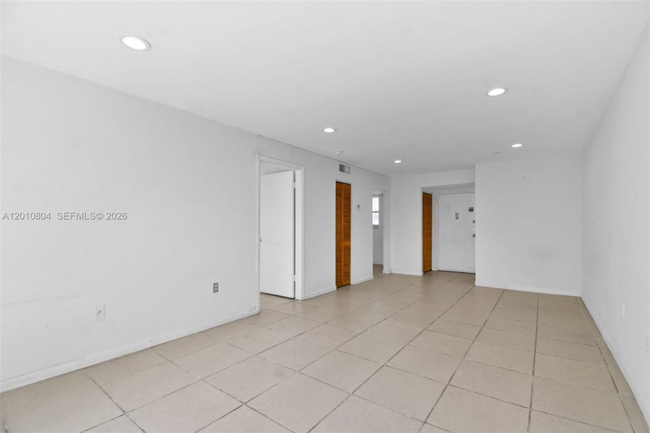 618 Euclid Ave , Unit 303, Miami Beach, FL 33139 Photo