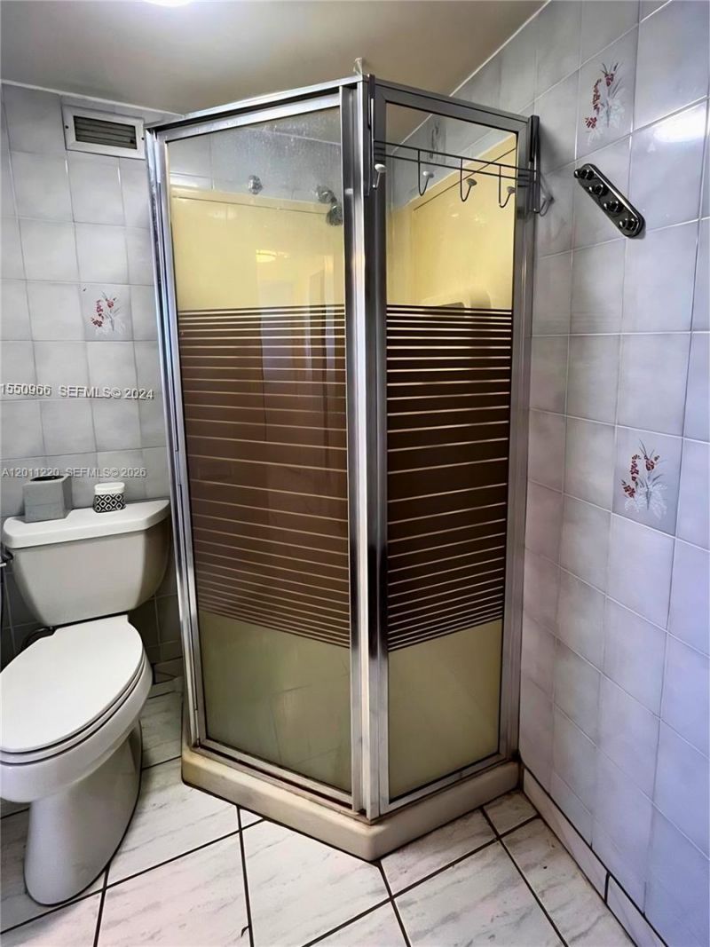 2899 Collins Ave, Unit 905, Miami Beach, FL 33140 Photo