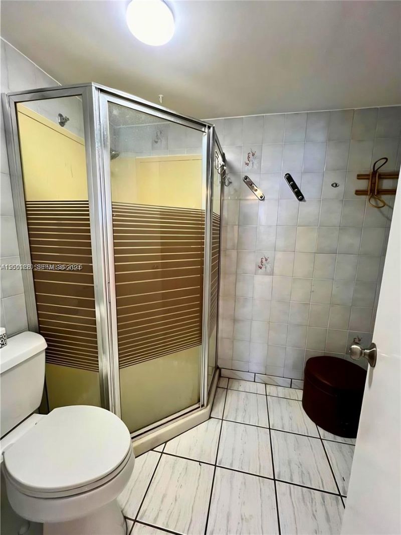 2899 Collins Ave, Unit 905, Miami Beach, FL 33140 Photo