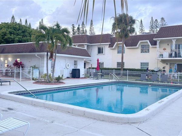 700 SE 2nd Ave, Unit 315, Deerfield Beach, FL 33441