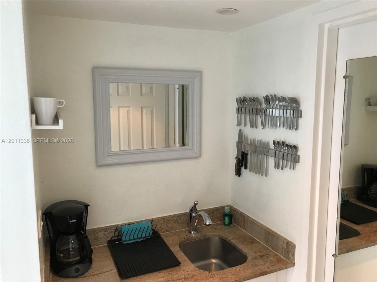 5445 Collins Ave, Unit 530, Miami Beach, FL 33140 Photo